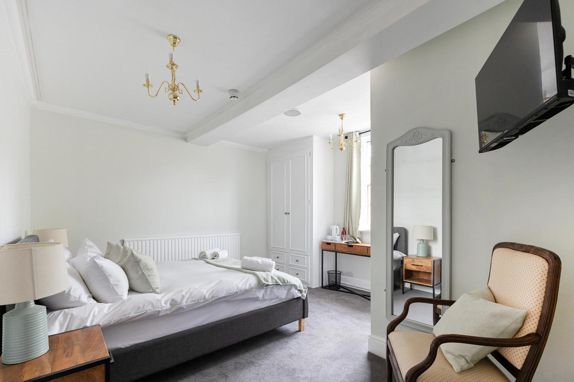 Отель Oyo Blenheim House Etwall Экстерьер фото