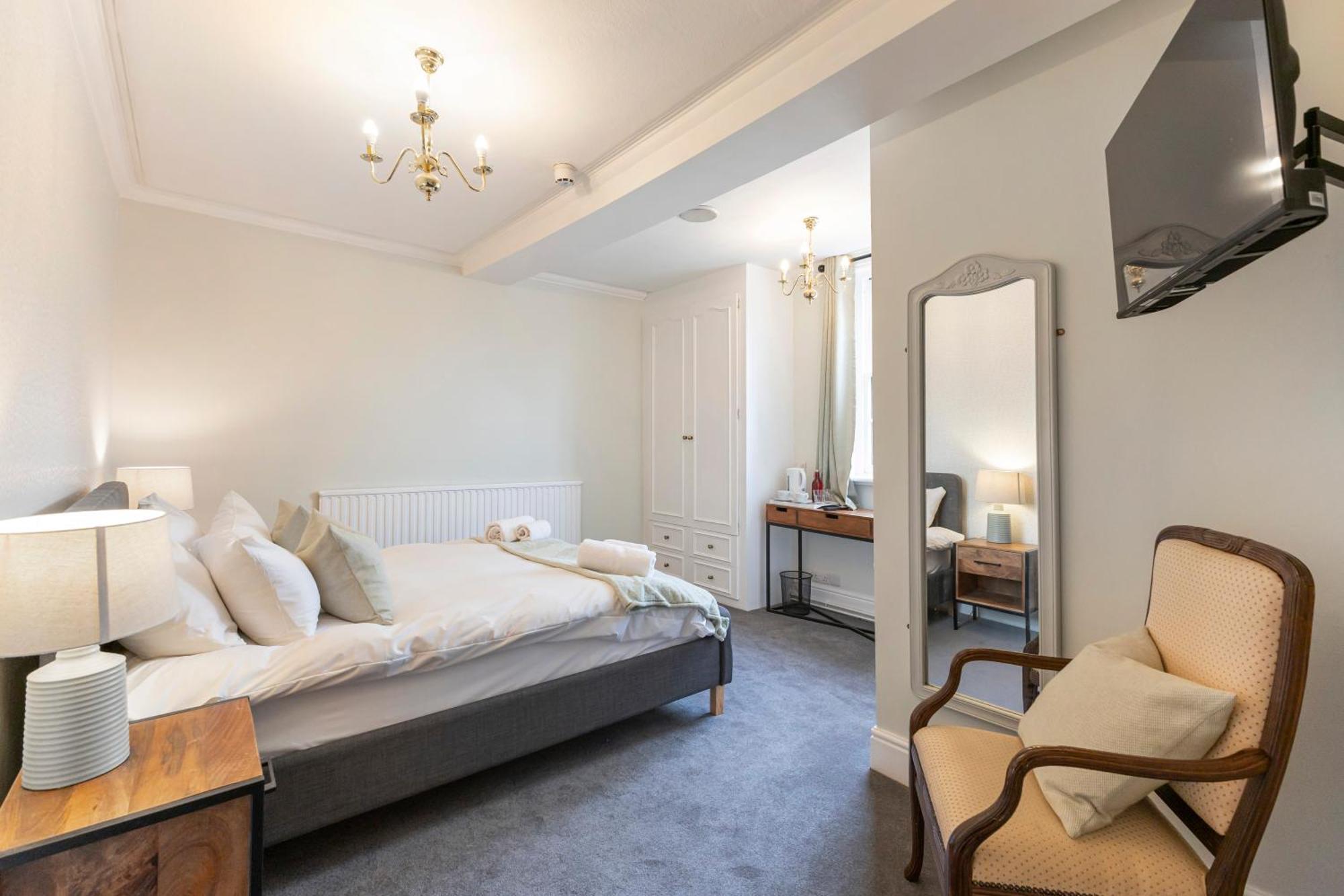 Отель Oyo Blenheim House Etwall Экстерьер фото