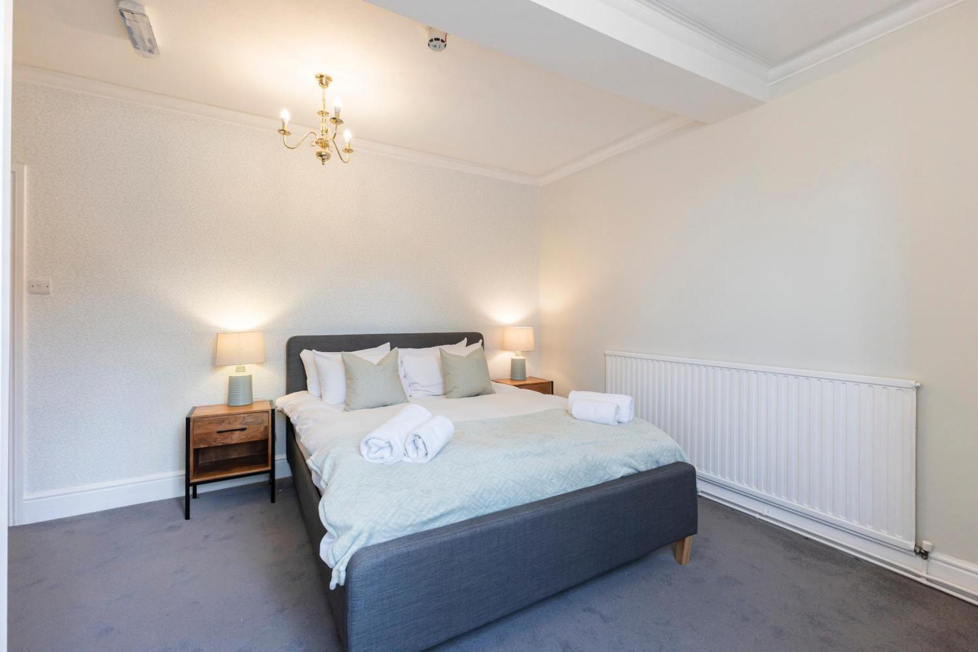 Отель Oyo Blenheim House Etwall Экстерьер фото